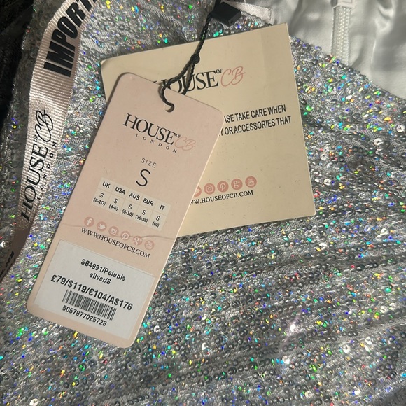 House of cb skirt - Picture 2 of 5